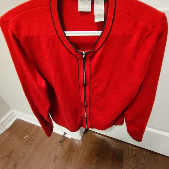 This is a new red and black top without tag. - Picture 4 of 4